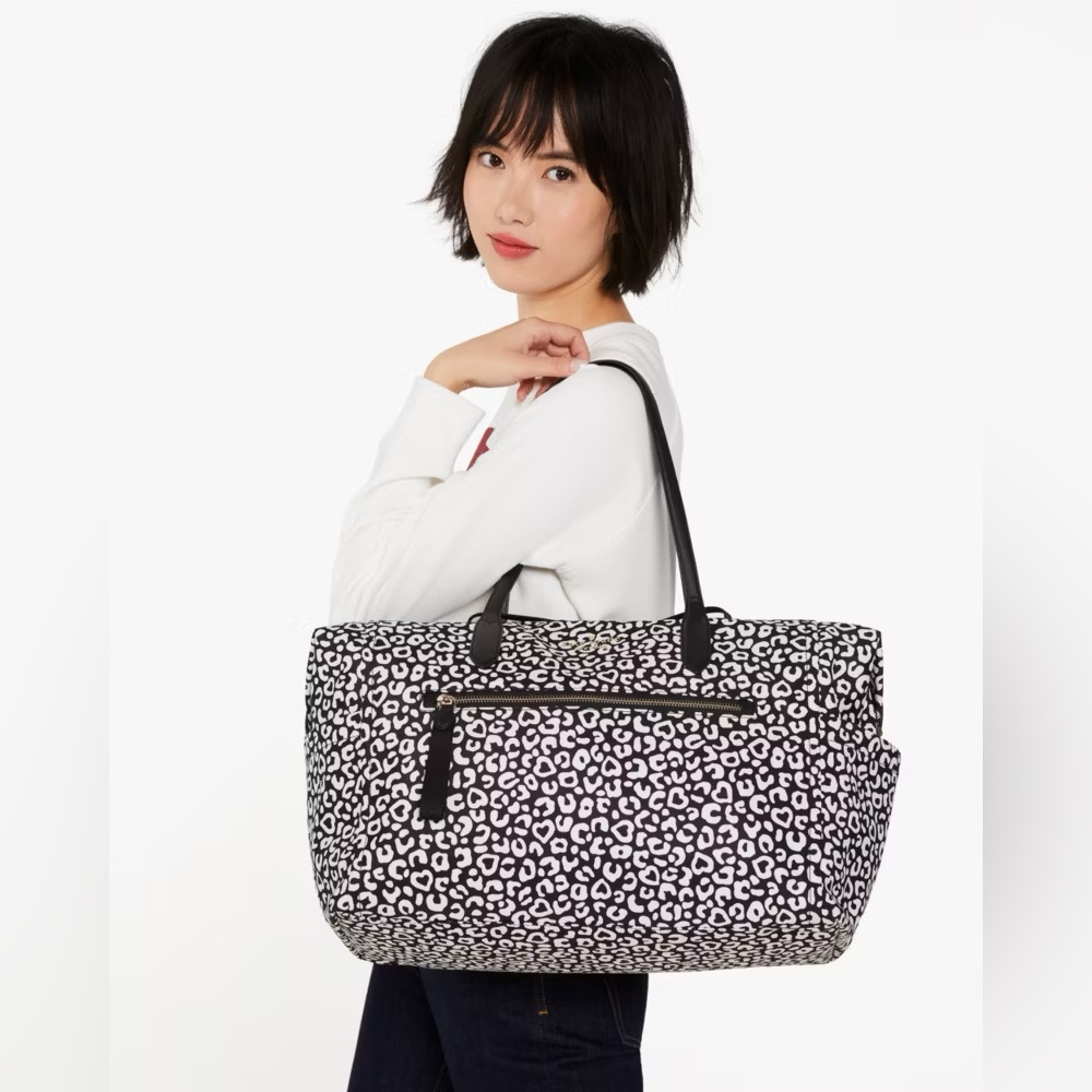 Kate Spade Chelsea Weekender ✨ Leopard Heart | travel duffle valentine